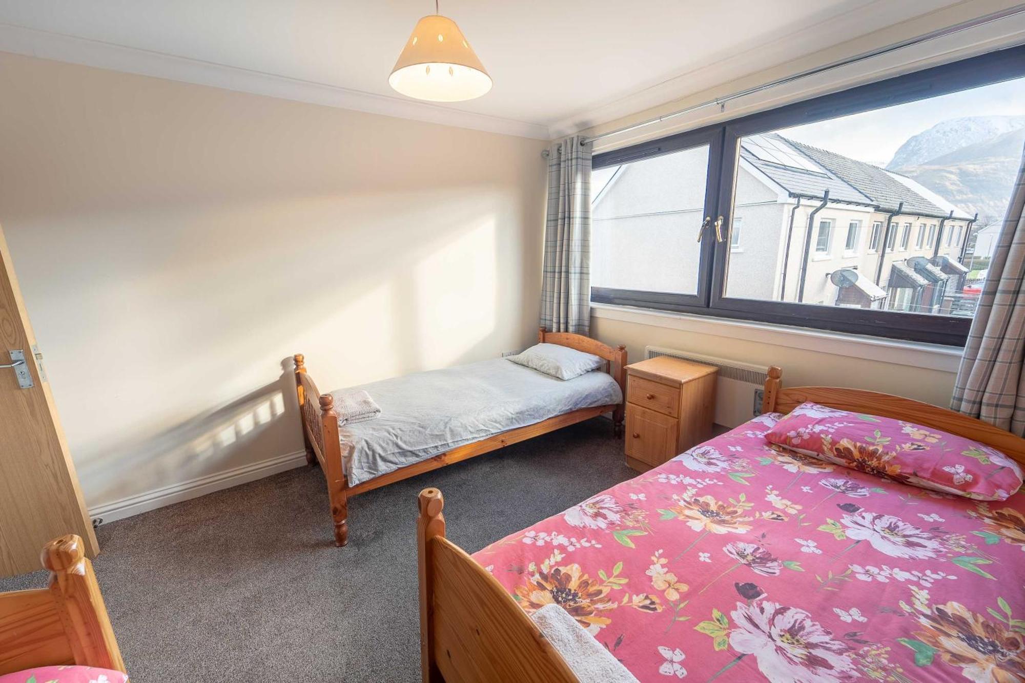 Ben View Apartment Caol Exterior photo